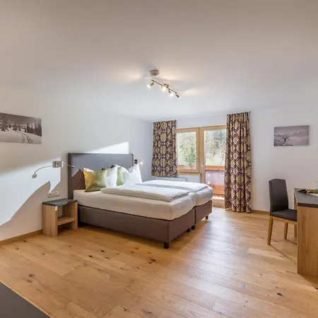 Steinberg 3*